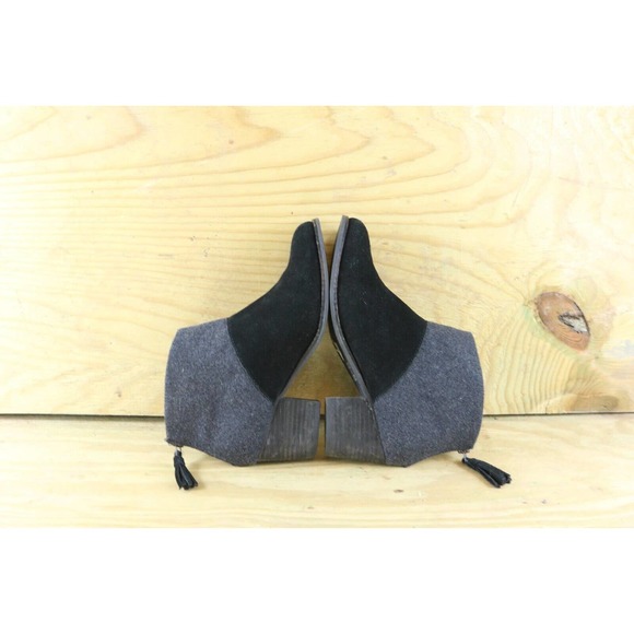 Toms Leila Womens 8 Suede Ankle Boots Zip Back Black Gray Tassel Block Heel Shoe - Picture 5 of 6
